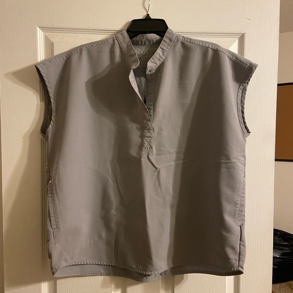 Figs “Concrete” Rafaela Scrub Top